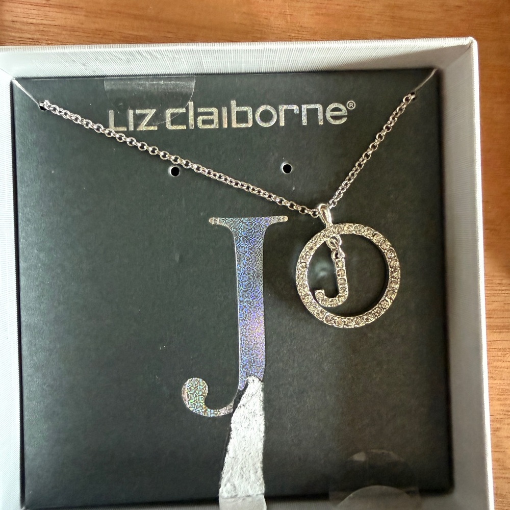 Liz Claiborne Silver Circle Pendant Necklace